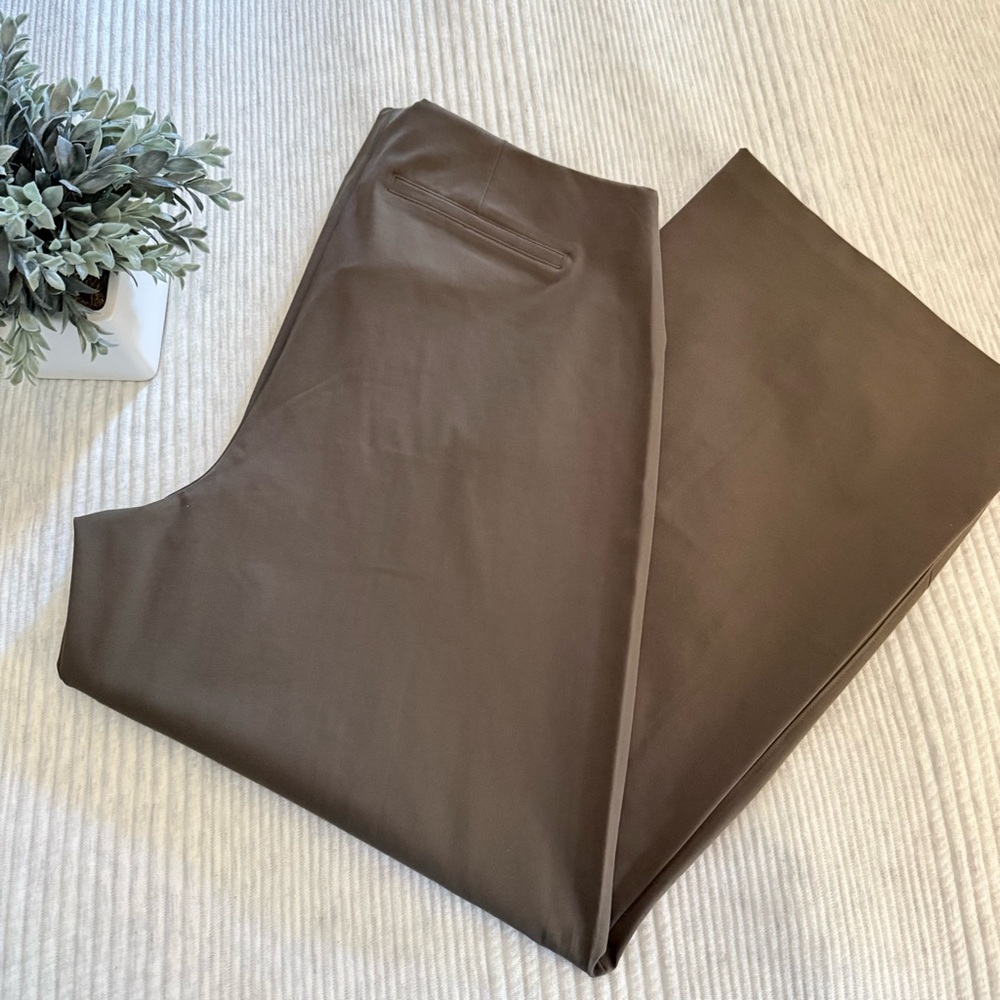 NWOT! Old Navy Women's Brown Trousers